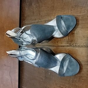 Nine West Silver / Black  stiletto dress sandals - size 5 1/2 M - Never worn